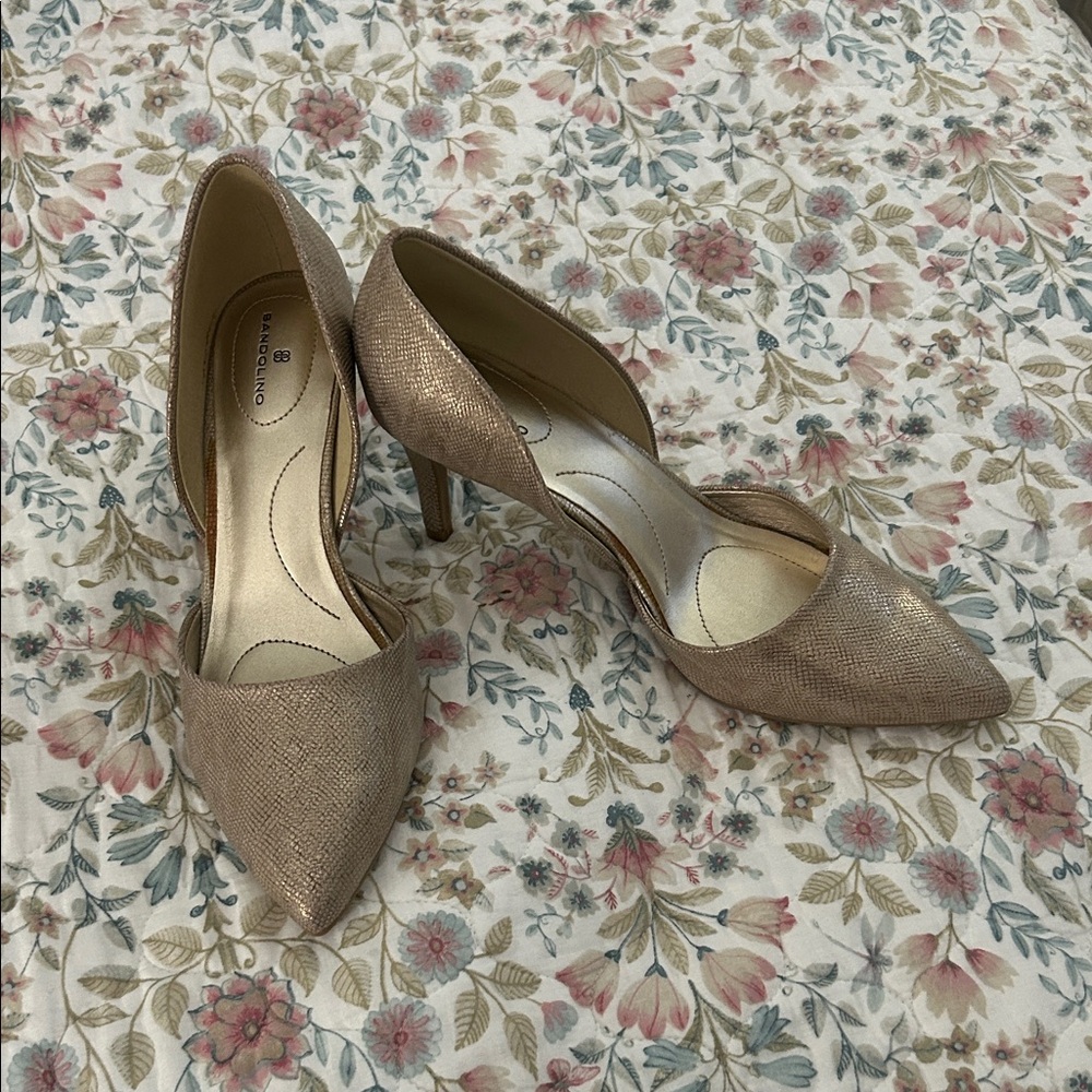 Bandolino Gold Textured Heels